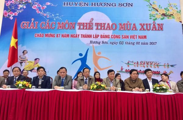 Hương Sơn: Khai mạc giải các môn thể thao đầu xuân